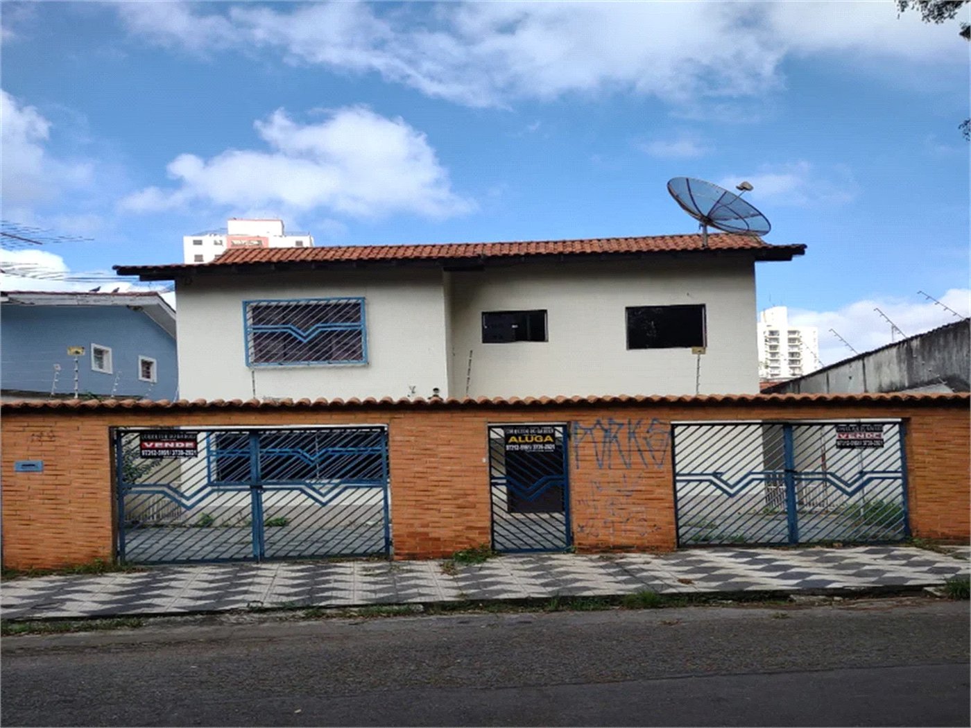 Sobrado à venda com 3 suítes em Jardim Vazani, São Paulo, SP