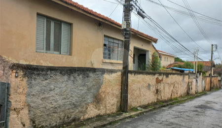 Casa Térrea à venda com 5 suítes em Vila Lageado, São Paulo, SP