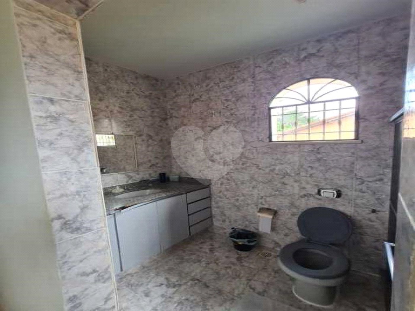 Casa à venda com 1 quarto, sendo 3 suítes, em Campo Grande, Rio de Janeiro, RJ