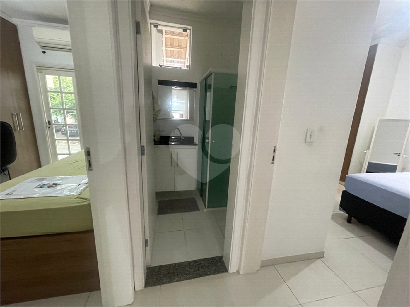 Casa à venda com 4 quartos, sendo 1 suíte, no condomínio Horto Florestal II, Sorocaba - SP