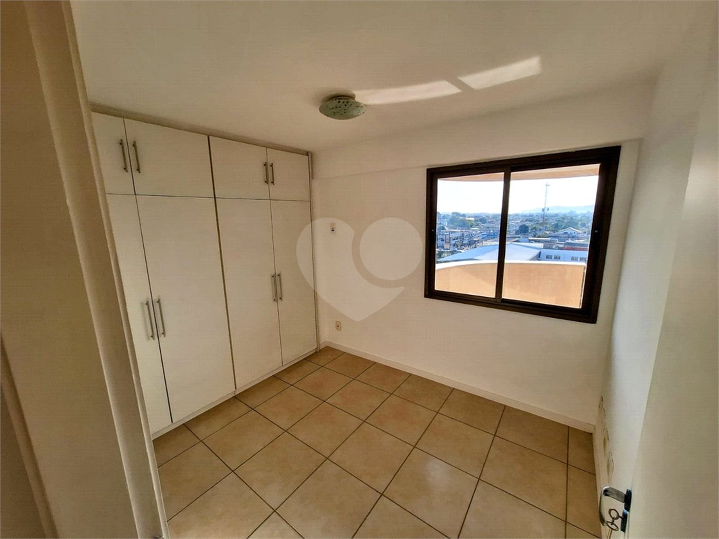 Apartamento à venda com 3 quartos, sendo 1 suíte, em Campo Grande, Rio de Janeiro, RJ