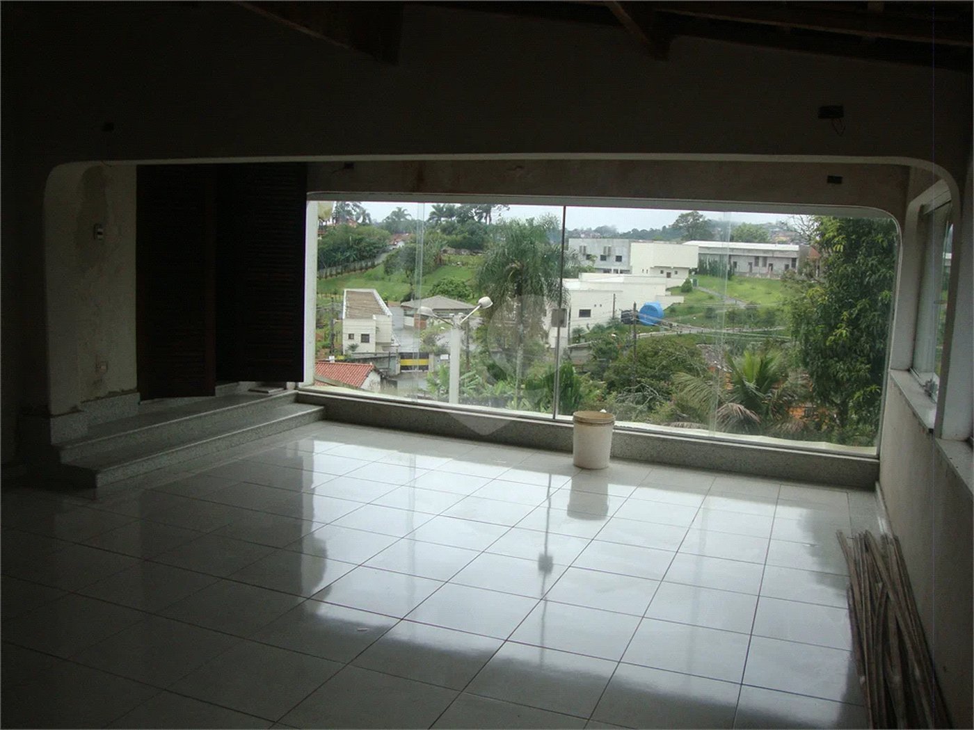 Chácara à venda com 5 quartos, sendo 2 suítes, em Jardim Arujá, Arujá, SP