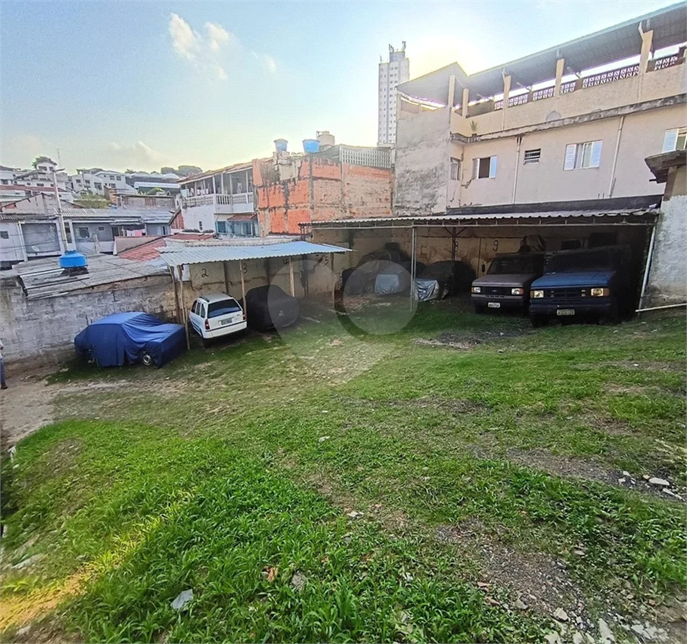 TERRENO DE 500 M² COM 20 METROS DE FRENTE PARA LOCAÇÃO )R$ 6.000,00) OU VENDA NO MANDAQUI