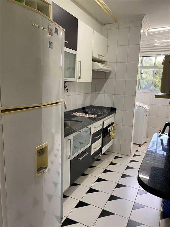 Apartamento à venda com 3 quartos em Vila dos Remédios, São Paulo, SP