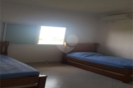 Casa à venda com 3 quartos, sendo 1 suíte, no condomínio Village Ipanema 1, Araçoiaba da Serra - SP