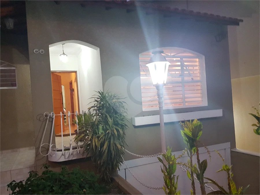 Casa à venda com 2 quartos em Jardim Flórida, São Roque, SP