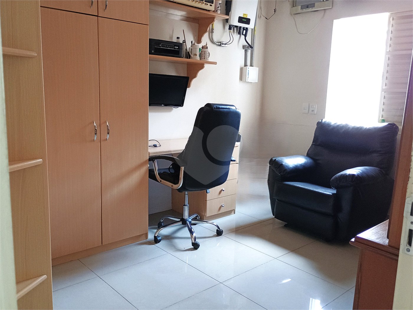 Casa à venda com 3 quartos, sendo 1 suíte, no condomínio Portal dos Pinheiros, Ribeirão Preto - SP
