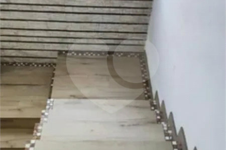 Sobrado à venda com 3 quartos, sendo 1 suíte,  em Jardim Santa Júlia, São José dos Campos, SP