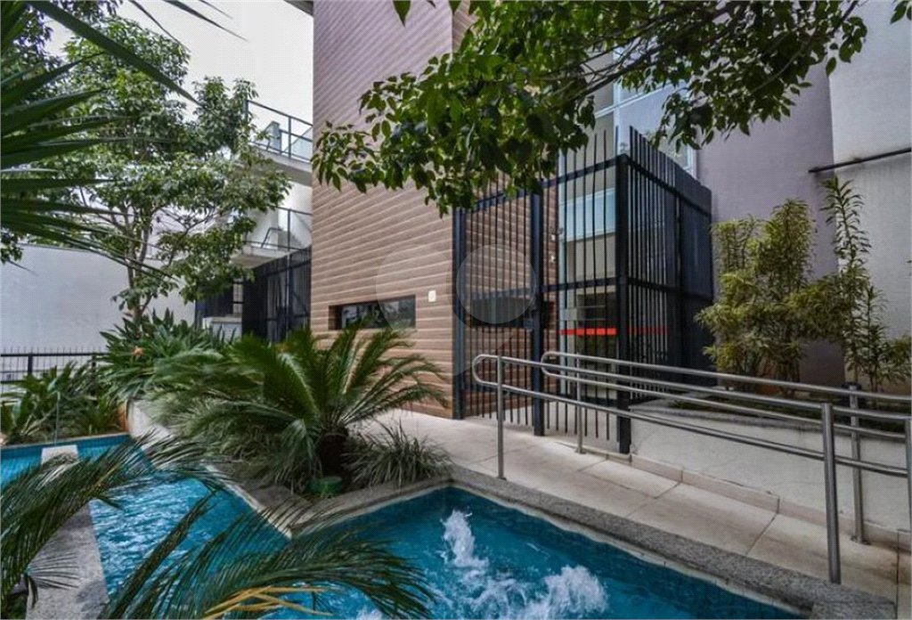 Apartamento à venda com 2 quartos em Aclimação, São Paulo, SP