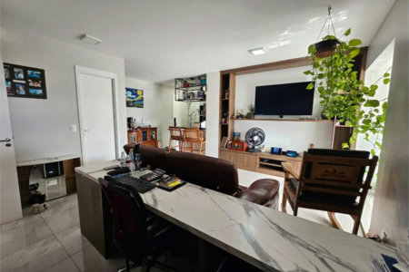 Apartamento à venda com 2 suítes em Vila Anastácio, São Paulo, SP