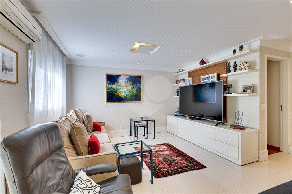 Apartamento à venda com 3 suítes em Granja Julieta, São Paulo, SP