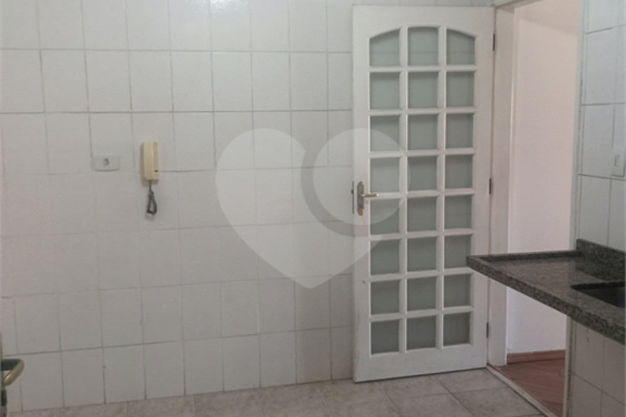 Sobrado à venda com 3 quartos, sendo 2 suítes,  em Parada Inglesa, São Paulo, SP