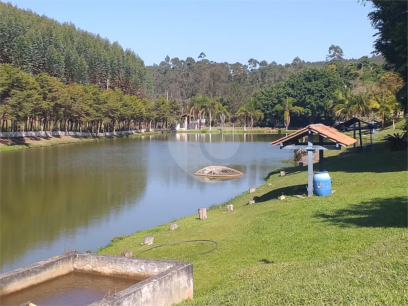 Sítio à venda com 4 quartos, sendo 1 suíte,  em Cruz das Almas, Biritiba-mirim, SP
