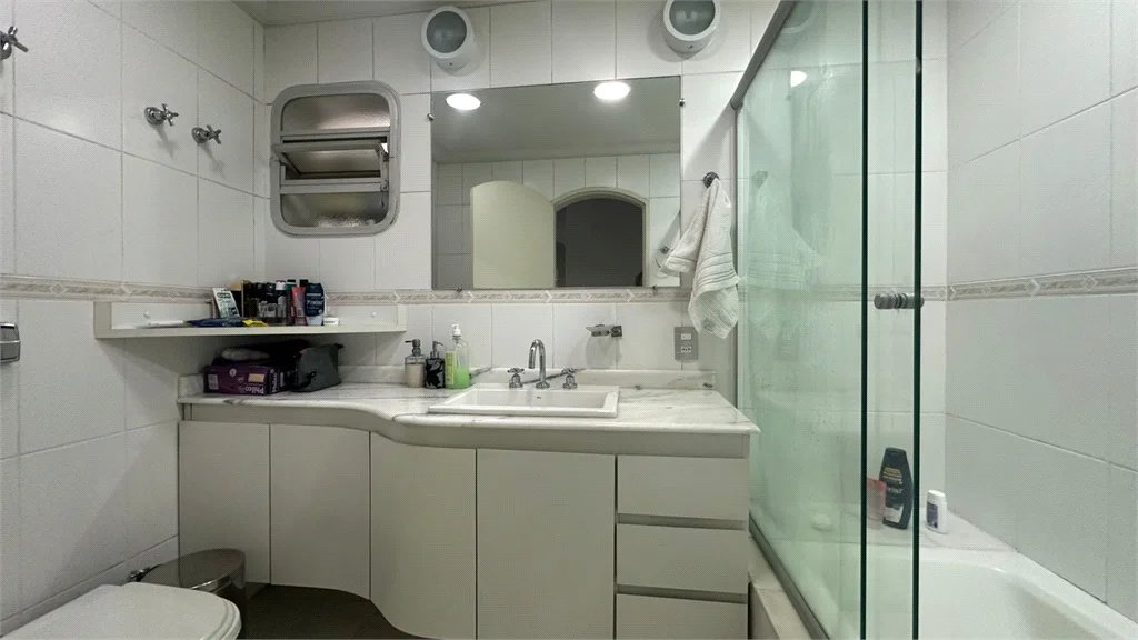 Apartamento à venda com 3 quartos, sendo 1 suíte, em Vila Andrade, São Paulo, SP