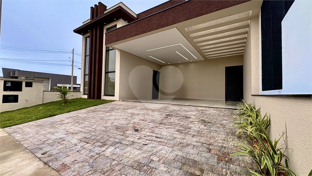 Casa à venda com 3 quartos, sendo 1 suíte, no condomínio Residencial Villagio Wanel, Sorocaba - SP