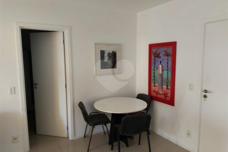 Apartamento à venda com 1 suíte em Jardim Leonor, São Paulo, SP