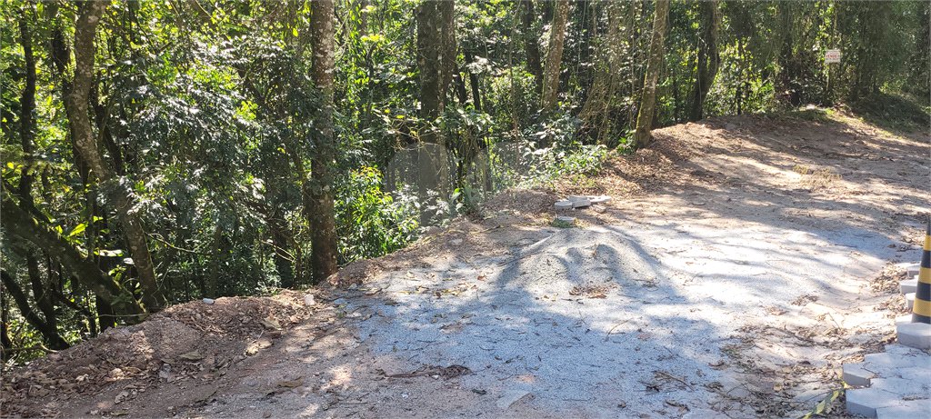 Terreno à venda no condomínio Parque Imperial da Cantareira, Mairiporã - SP