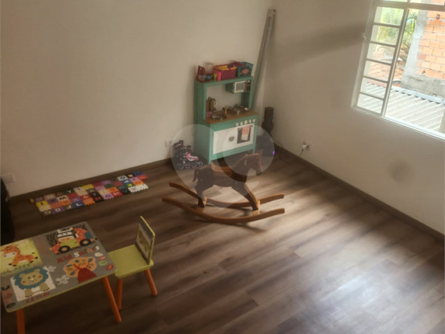 Sobrado à venda com 4 quartos, sendo 1 suíte,  em Tremembé, São Paulo, SP