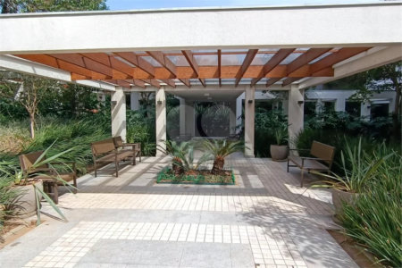 Apartamento à venda com 3 quartos, sendo 1 suíte,  em Jardim Vazani, São Paulo, SP