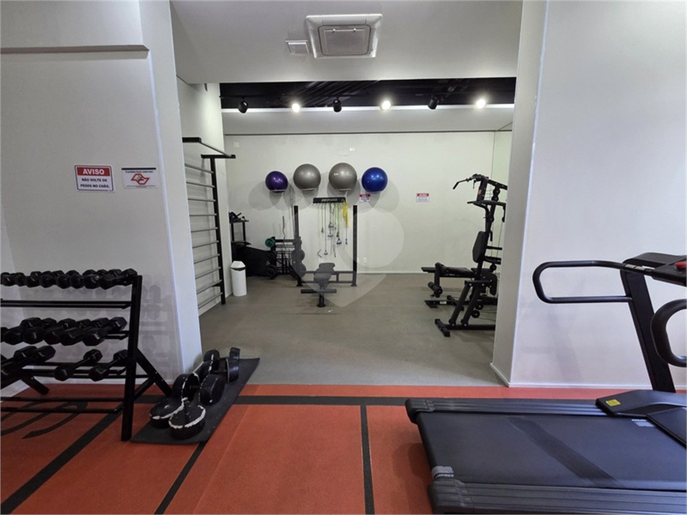 Apartamento à venda com 2 quartos, sendo 1 suíte, em Pinheiros, São Paulo, SP