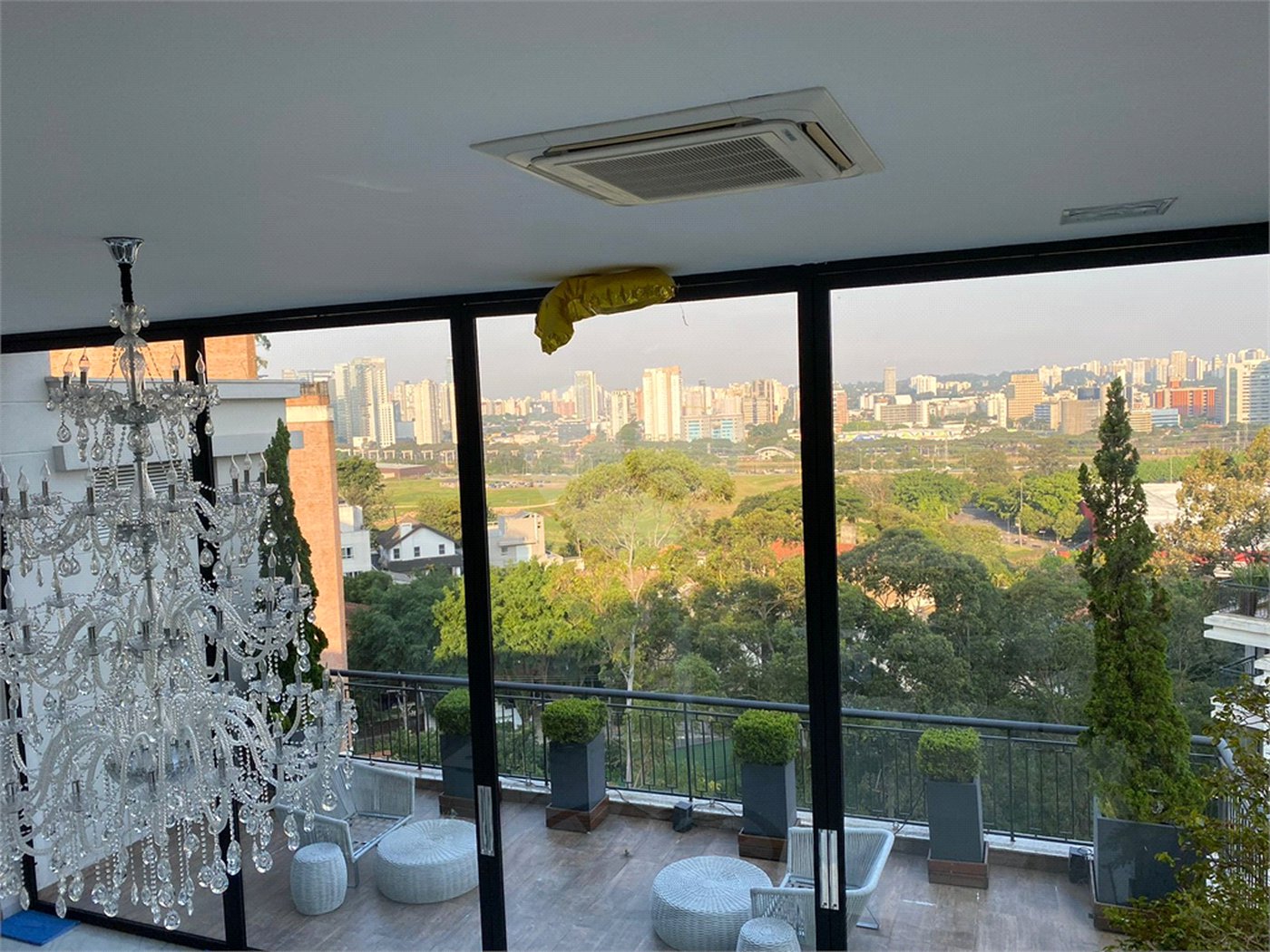Cobertura à venda com 3 suítes em Jardim Vitória Régia, São Paulo, SP