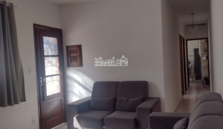 Casa à venda com 5 quartos no Centro de Atibaia/SP | Duas casas no mesmo terreno