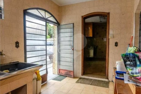 Casa à venda ou para alugar com 4 suítes em Vila Comercial, São Paulo, SP