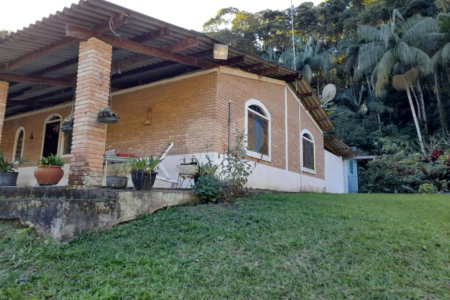 Sítio à venda com 4 quartos no Centro, Nazaré Paulista, SP