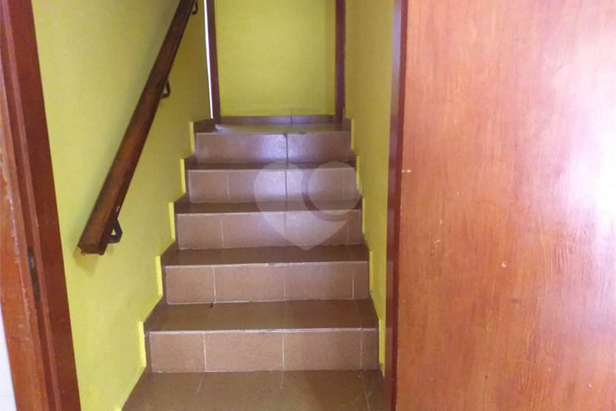 Sobrado à venda com 4 quartos, sendo 1 suíte, em Horto, São Paulo, SP