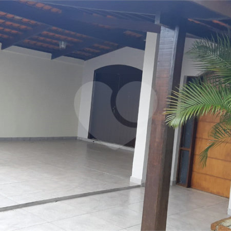 Casa à venda com 3 quartos, sendo 1 suíte, em Vila Santista, Atibaia, SP