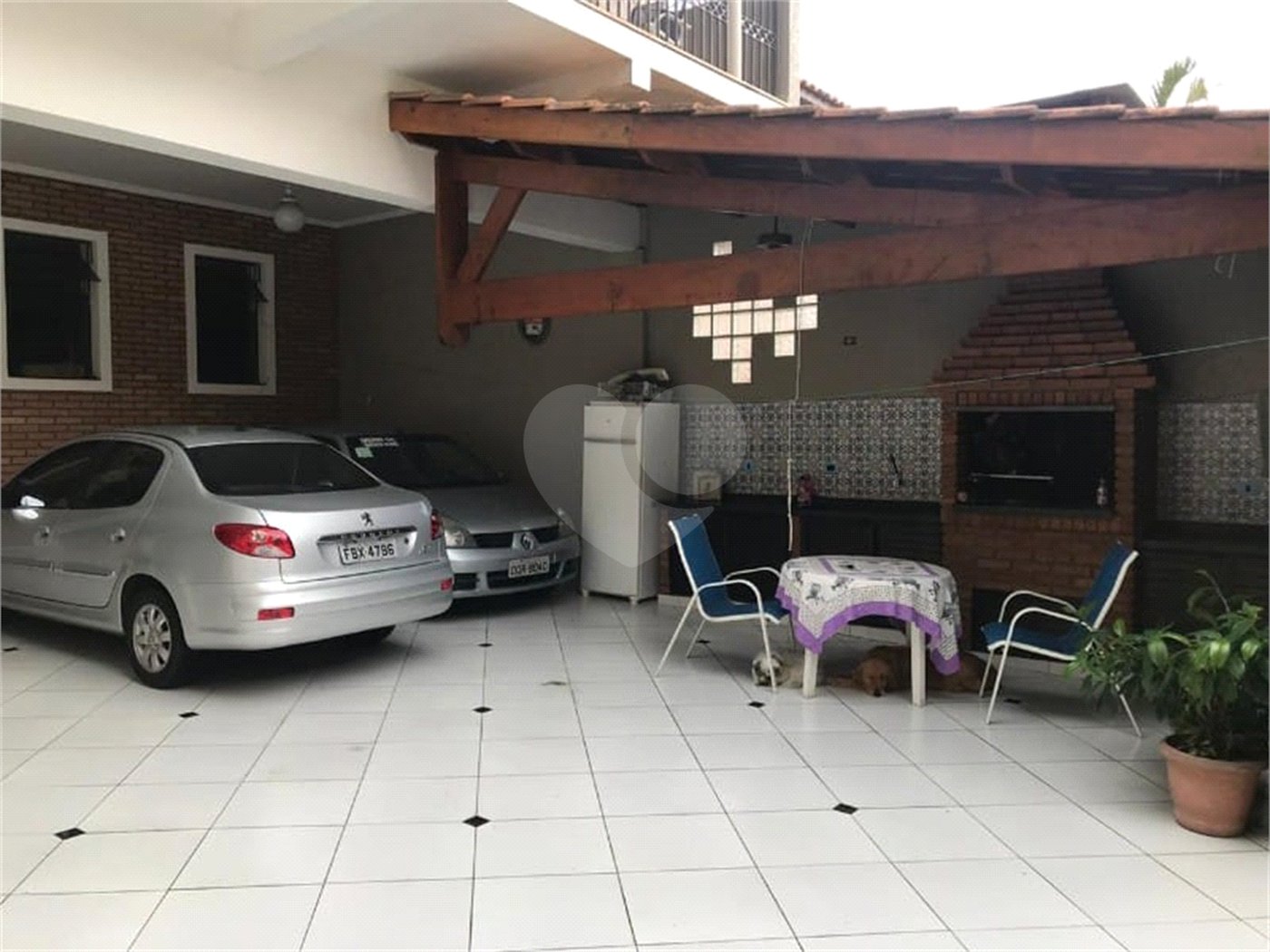 Sobrado à venda com 4 suítes em Vila Irmãos Arnoni, São Paulo, SP
