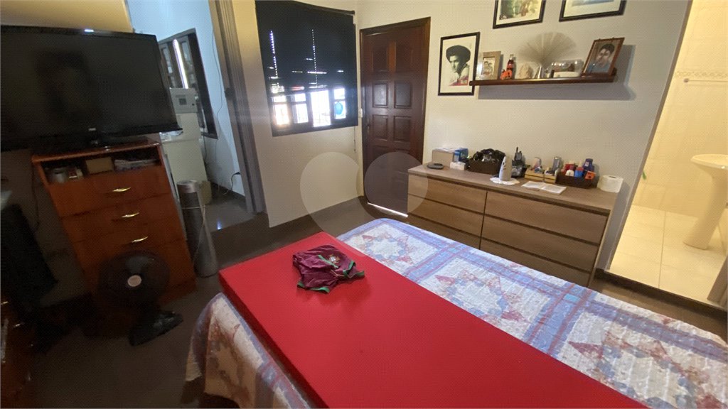 Casa Térrea à venda com 4 quartos, sendo 1 suíte, em Campo Grande, São Paulo, SP