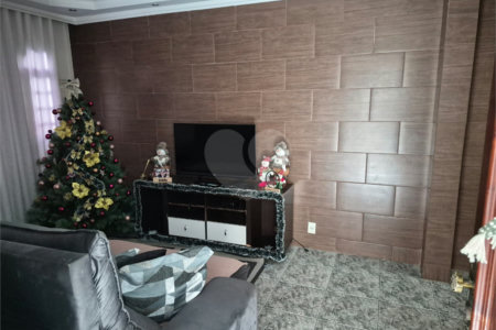 Casa à venda com 3 quartos, sendo 1 suíte, em Centreville, Santo André, SP