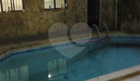 Sobrado à venda com 3 suítes em Vila Nivi, São Paulo, SP
