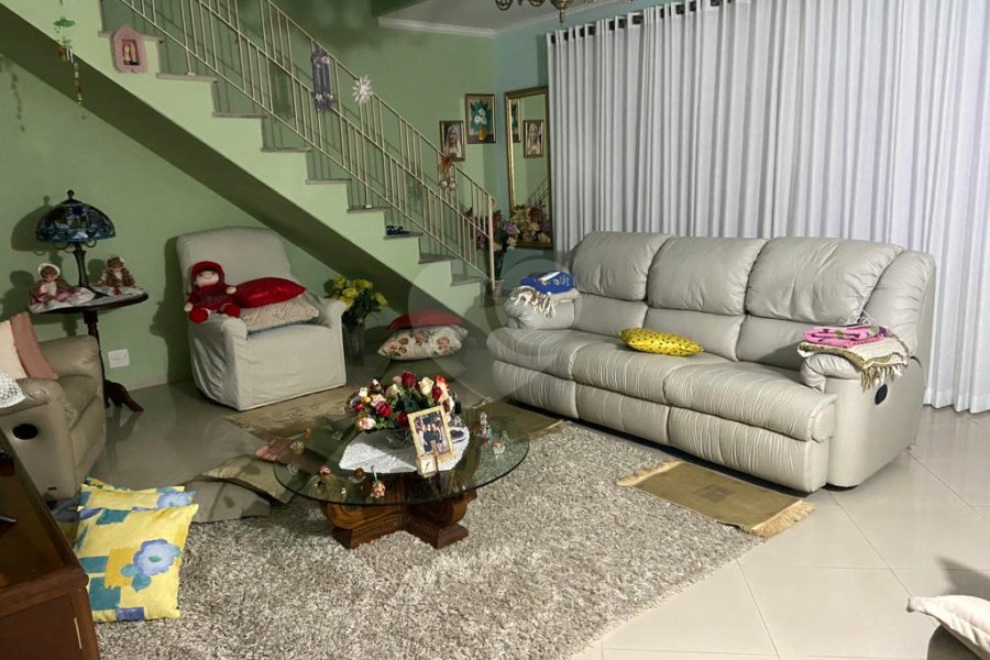 Sobrado à venda com 3 quartos, sendo 1 suíte, em Água Fria, São Paulo, SP