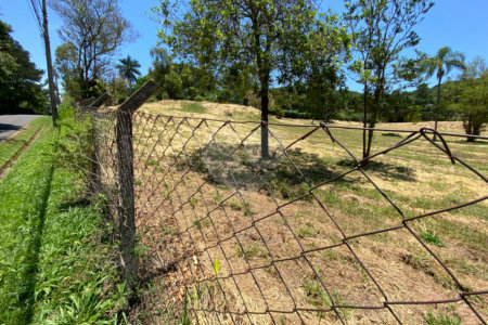 Terreno à venda no condomínio Vale da Santa Fé, Vinhedo - SP
