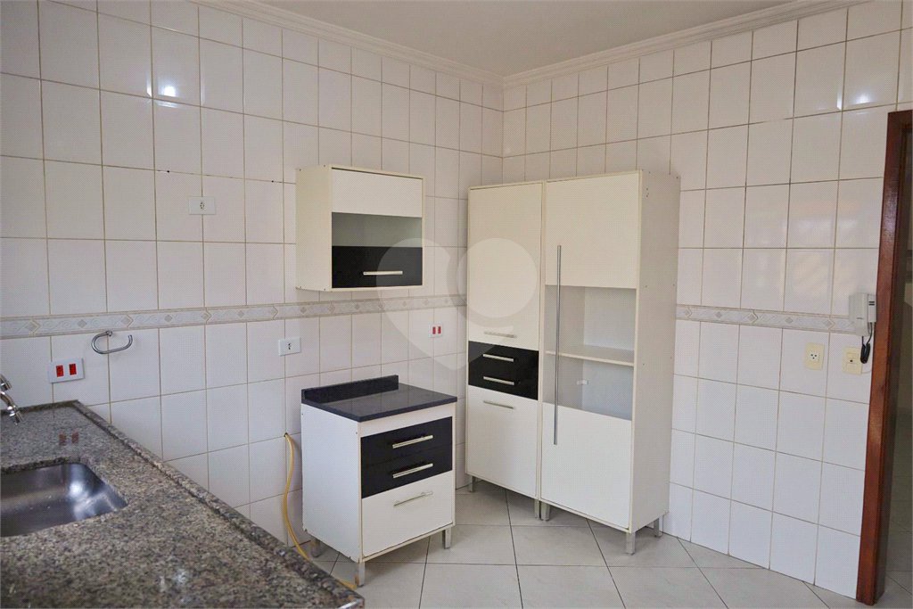 Sobrado à venda com 3 suítes em Vila Marari, São Paulo, SP