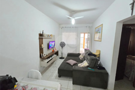 Casa à venda com 2 quartos, sendo 1 suíte, em Therezinha Piedade, Itapetininga, SP