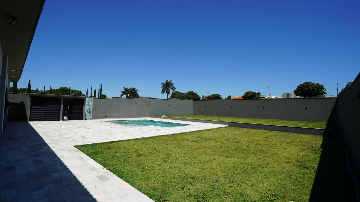 Casa à venda com 4 suítes no condomínio Gramado Park Residencial, Álvares Machado - SP