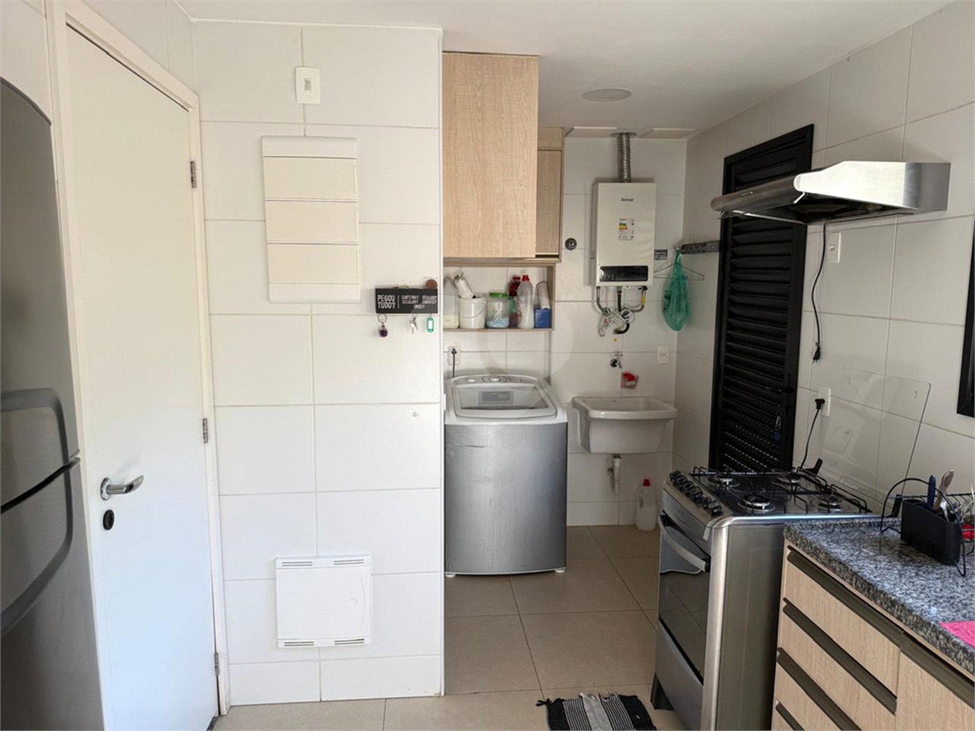 Casa à venda com 3 suítes em Campo Grande, Rio de Janeiro, RJ