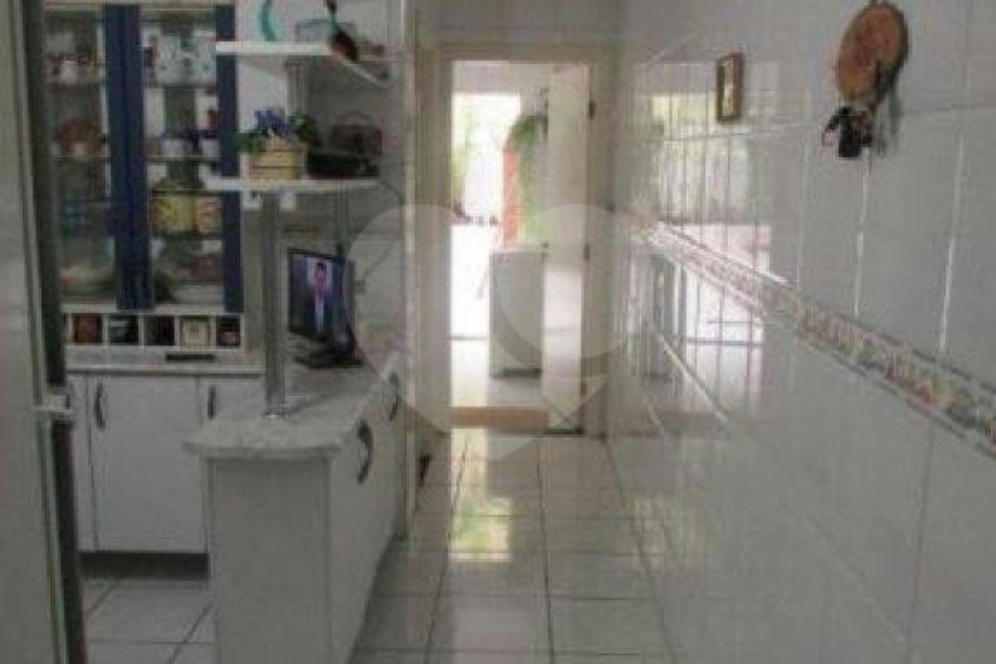 Sobrado à venda com 3 quartos, sendo 1 suíte, em Vila Maria Alta, São Paulo, SP