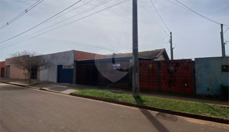 Casa à venda com 2 quartos em Residencial Kamel Saad, Ponta Porã, MS