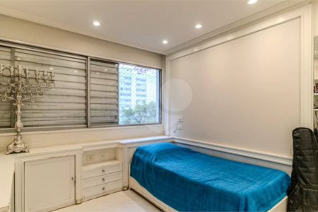 Apartamento à venda com 3 quartos, sendo 1 suíte,  em Higienópolis, São Paulo, SP
