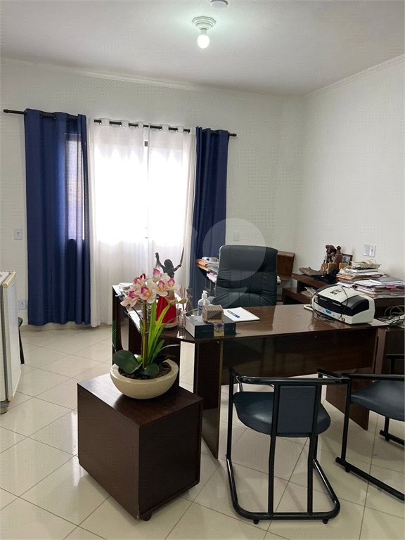 Prédio à venda com 7 quartos no Centro, Votorantim, SP