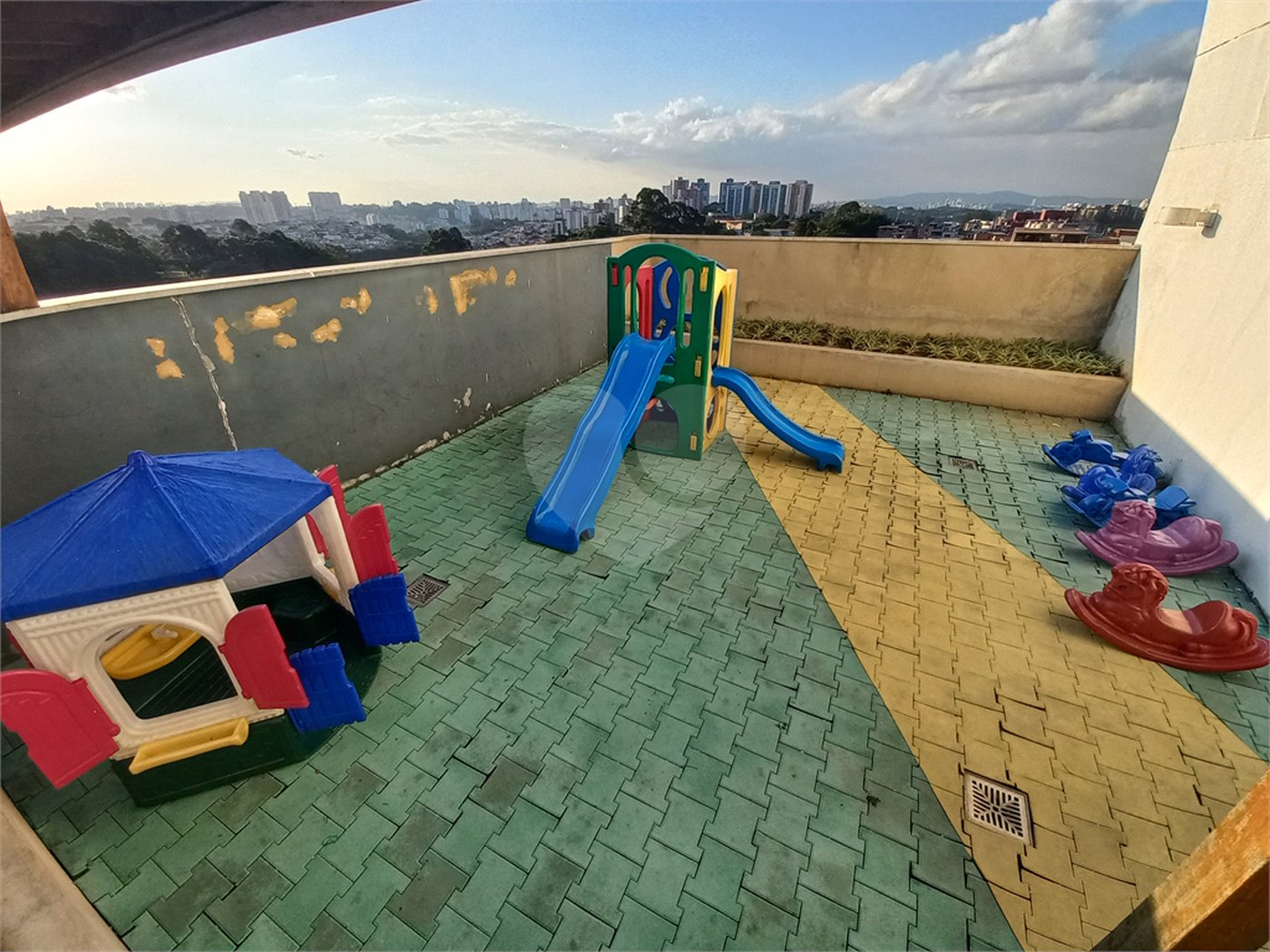 Apartamento à venda ou para alugar com 2 quartos, sendo 1 suíte,  em Fazenda Morumbi, São Paulo, SP