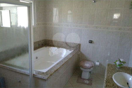 Casa à venda com 4 quartos, sendo 1 suíte, no condomínio Acmti - Colinas do Mosteiro, Terras de Itaici e Recanto dos Pássaros, Indaiatuba - SP