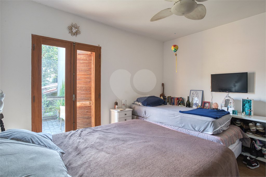 Casa à venda com 4 quartos, sendo 2 suítes, em Alto da Boa Vista, São Paulo, SP