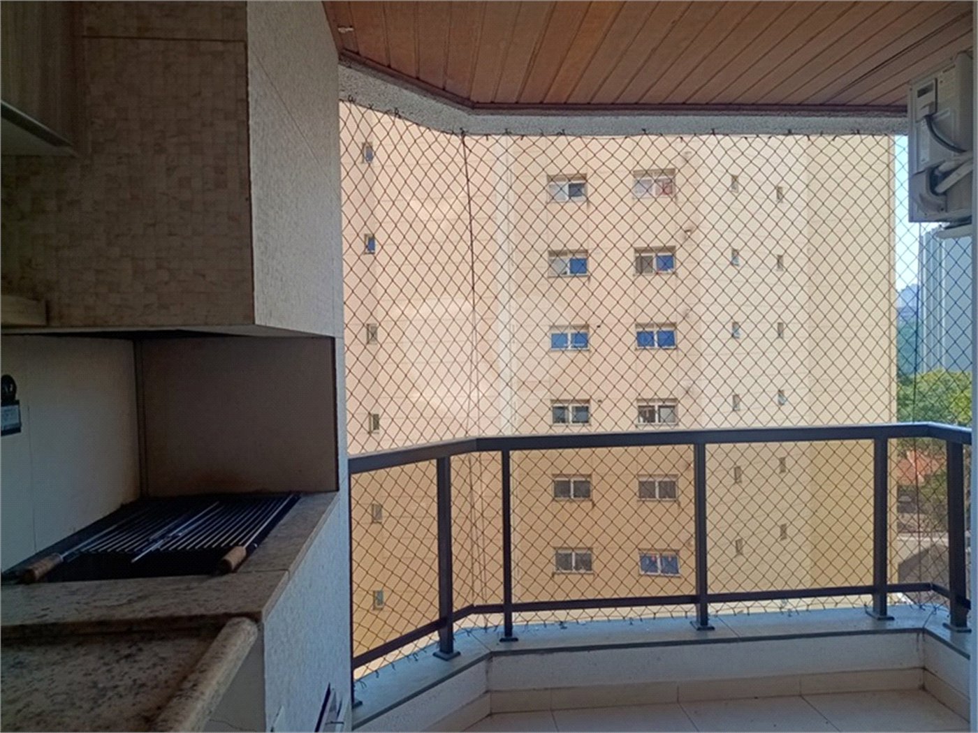 Apartamento à venda com 2 quartos, sendo 1 suíte,  em Vila Suzana, São Paulo, SP