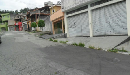 Sobrado à venda com 1 quarto em Tremembé, São Paulo, SP