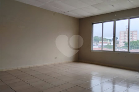 Sobrado à venda com 3 quartos, sendo 1 suíte,  em Jardim Jabaquara, São Paulo, SP